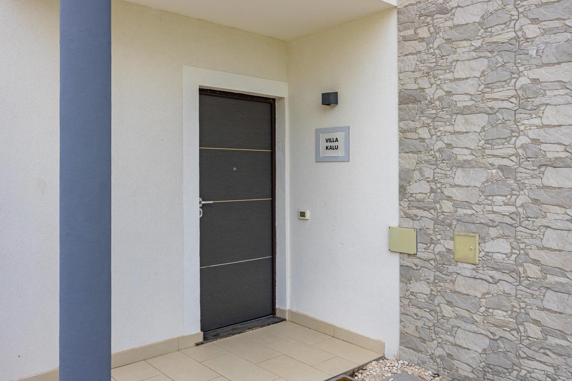 Villa Kalu 1 Krnica Exteriér fotografie